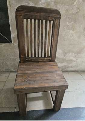 صدلی چوبی کودک