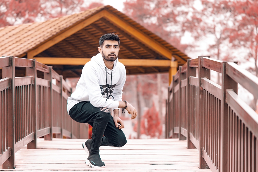 نمونه کار چهره - پروفایل