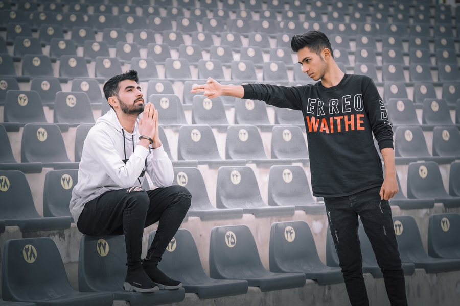 نمونه کار چهره - پروفایل