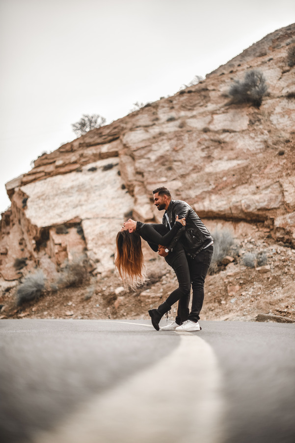 ژست عکس طبیعت / فضای باز