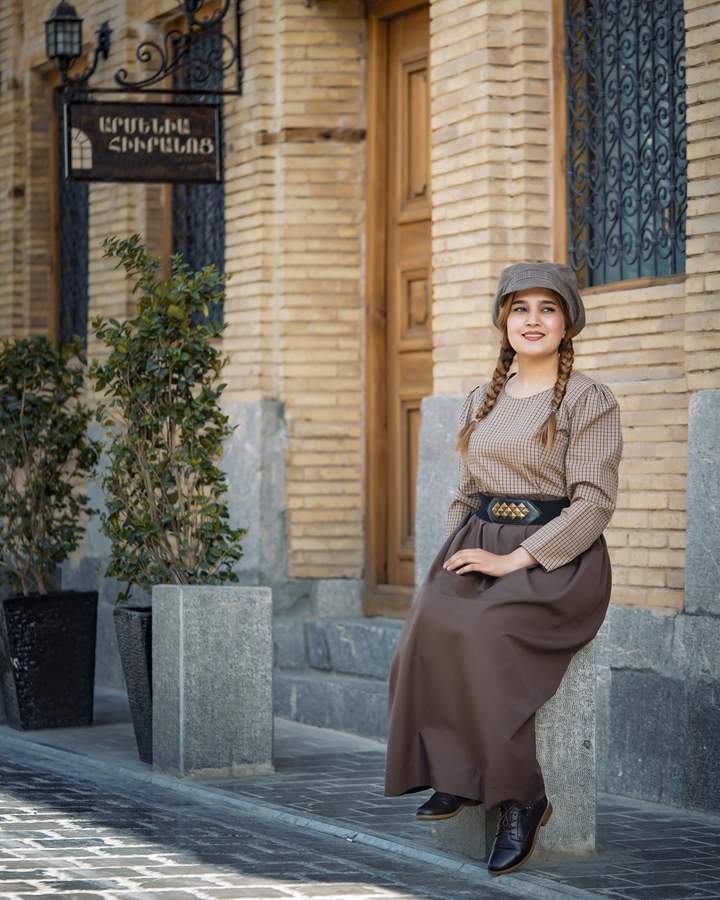 نمونه کار چهره - پروفایل