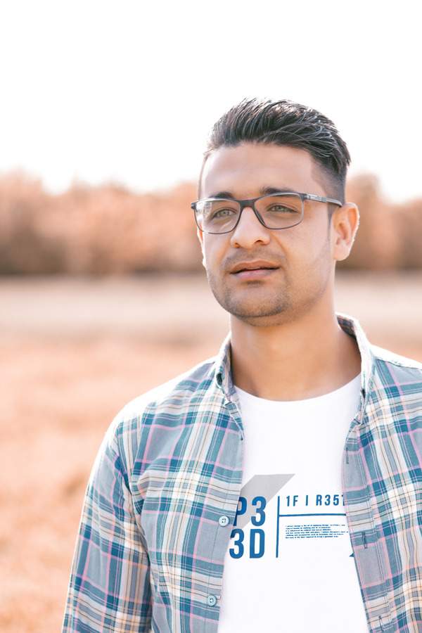 نمونه کار چهره - پروفایل