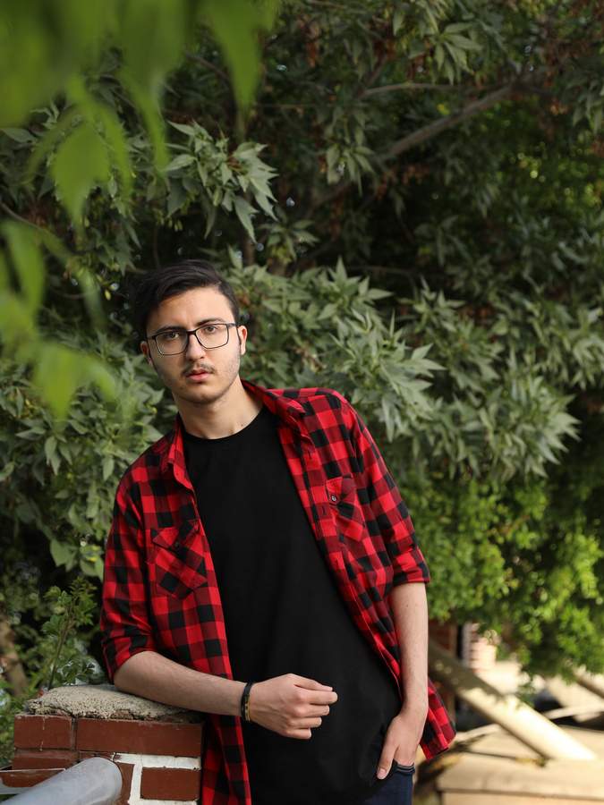 نمونه کار چهره - پروفایل