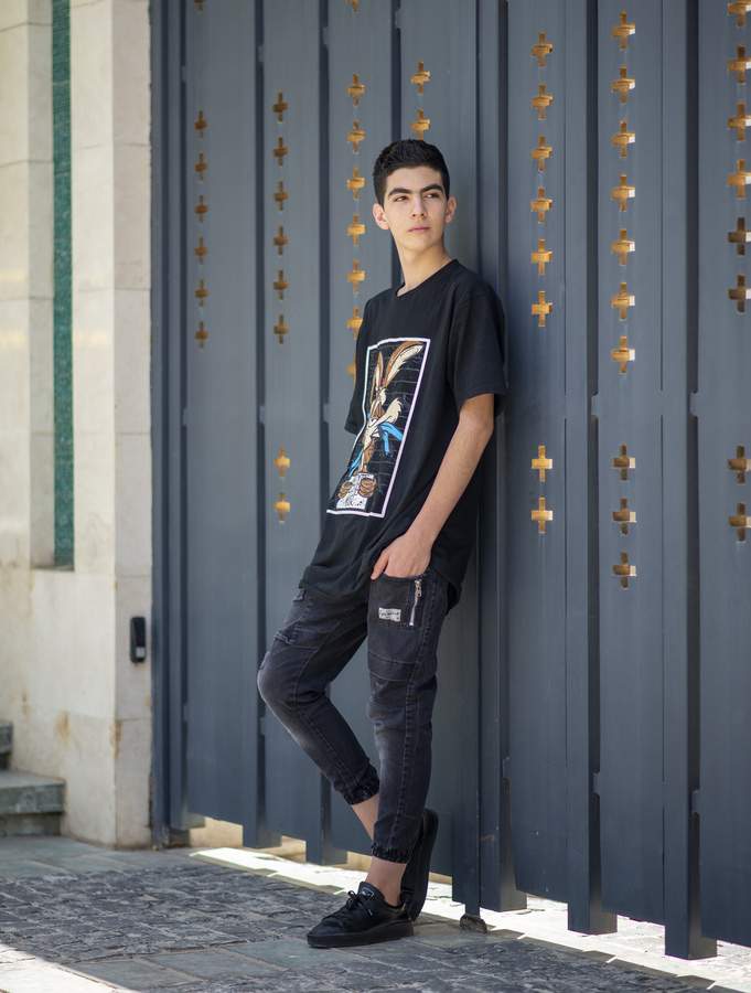 نمونه کار چهره - پروفایل