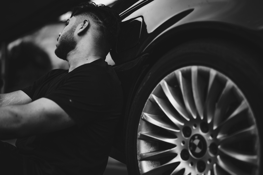 ژست عکس با ماشین