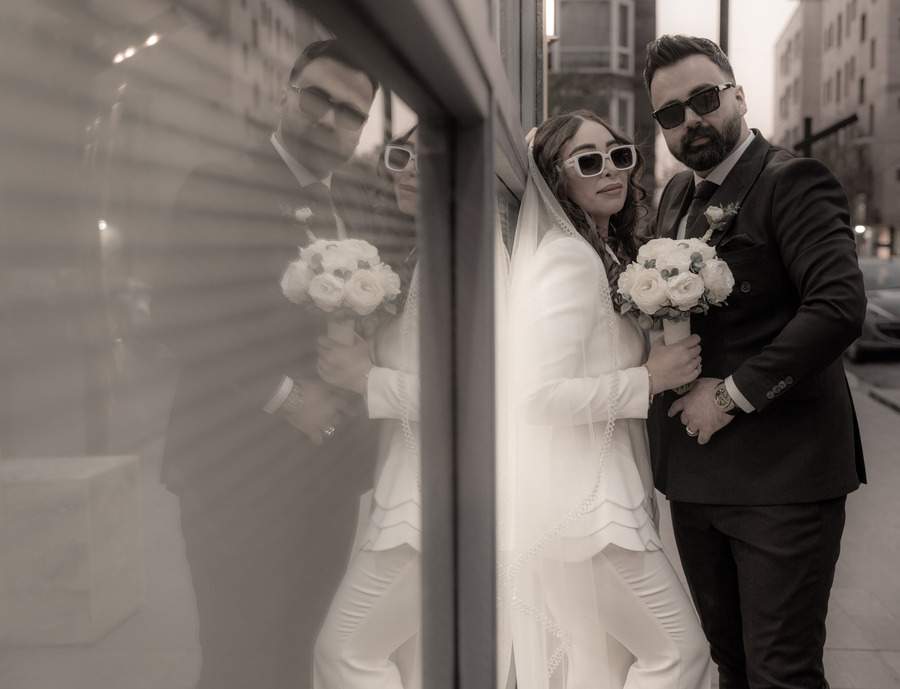 ژست عکاسی ایستاده. ایده عکس عاشقانهو ایستادهو دو نفرهو طبیعت / فضای باز 