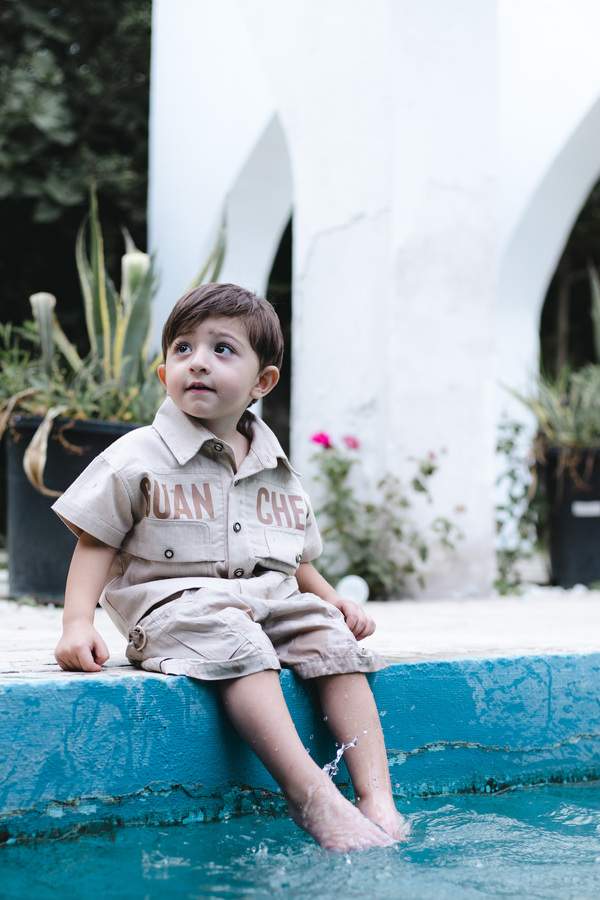 ژست عکاسی مردانه / پسرانه. ایده عکس مردانه / پسرانهو کودکو نشستهو طبیعت / فضای باز 