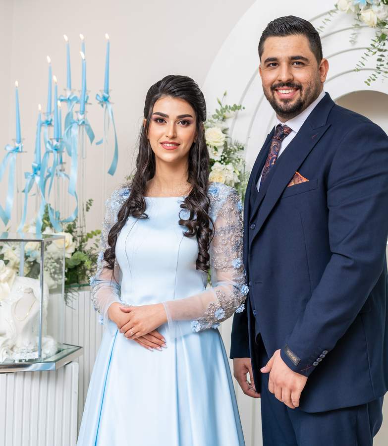 ژست عکاسی ایستاده. ایده عکس عروس و دامادو عاشقانهو ایستادهو دو نفرهو محضر 