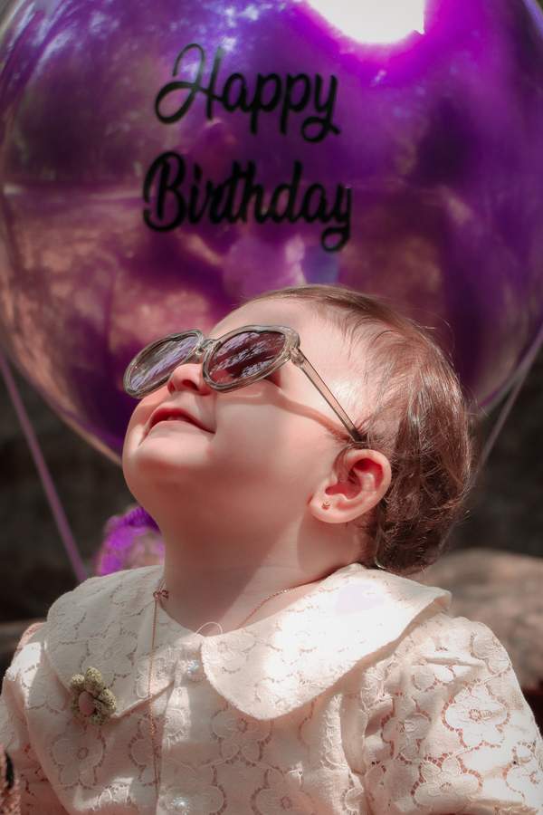 ژست عکاسی نشسته. ایده عکس دخترانه / زنانهو کودکو نشستهو عکس تولدو طبیعت / فضای باز 