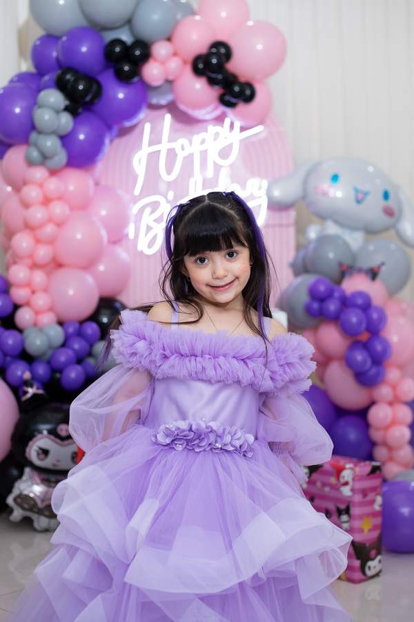 ژست عکاسی آتلیه. ایده عکس دخترانه / زنانهو ایستادهو خانهو آتلیه 