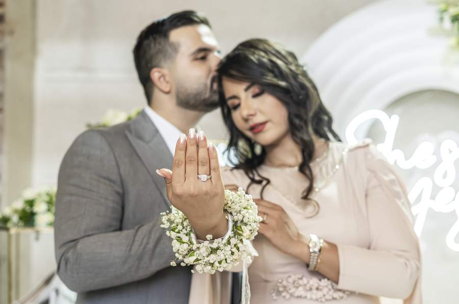 ژست عکاسی دو نفره. ایده عکس عروس و دامادو عاشقانهو دو نفرهو محضر 