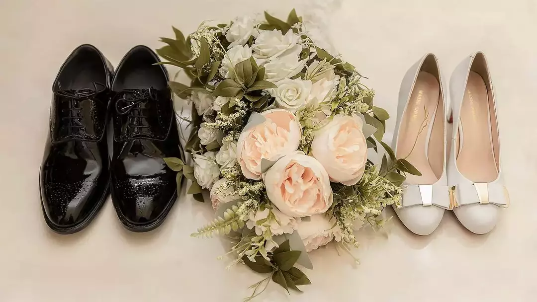 نمونه کار از محدثه پرمون