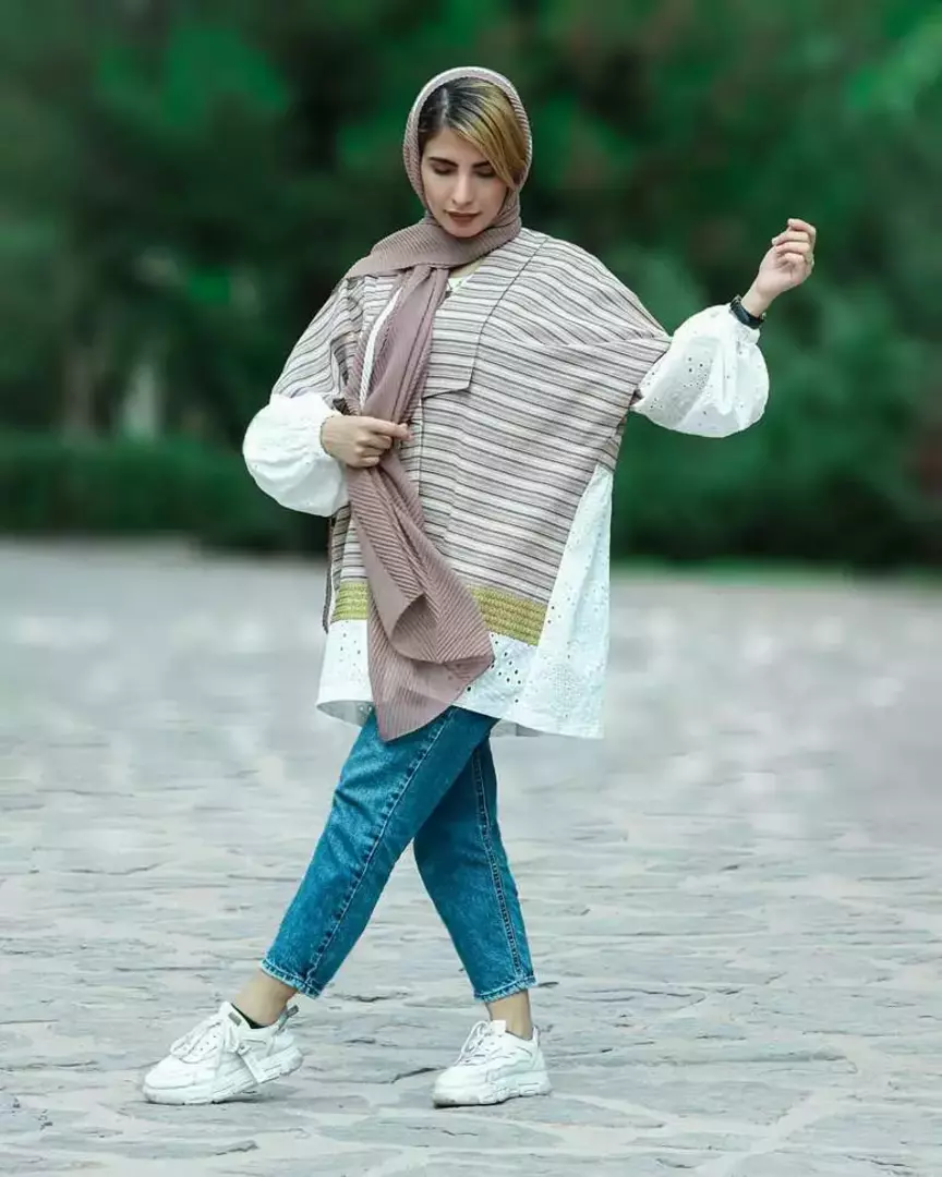 نمونه کار عکاسی مدلینگ ، پوشاک و لباس توسط رباط جزی که در تاریخ 1400-06-06 ** شنبه  **  ساعت 01:42PM بارگذاری شده است.