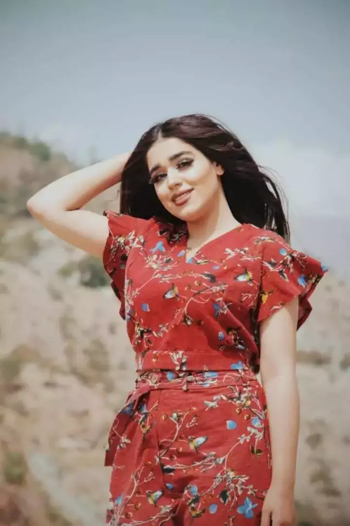 نمونه کار از ریحانه رحیم زاده