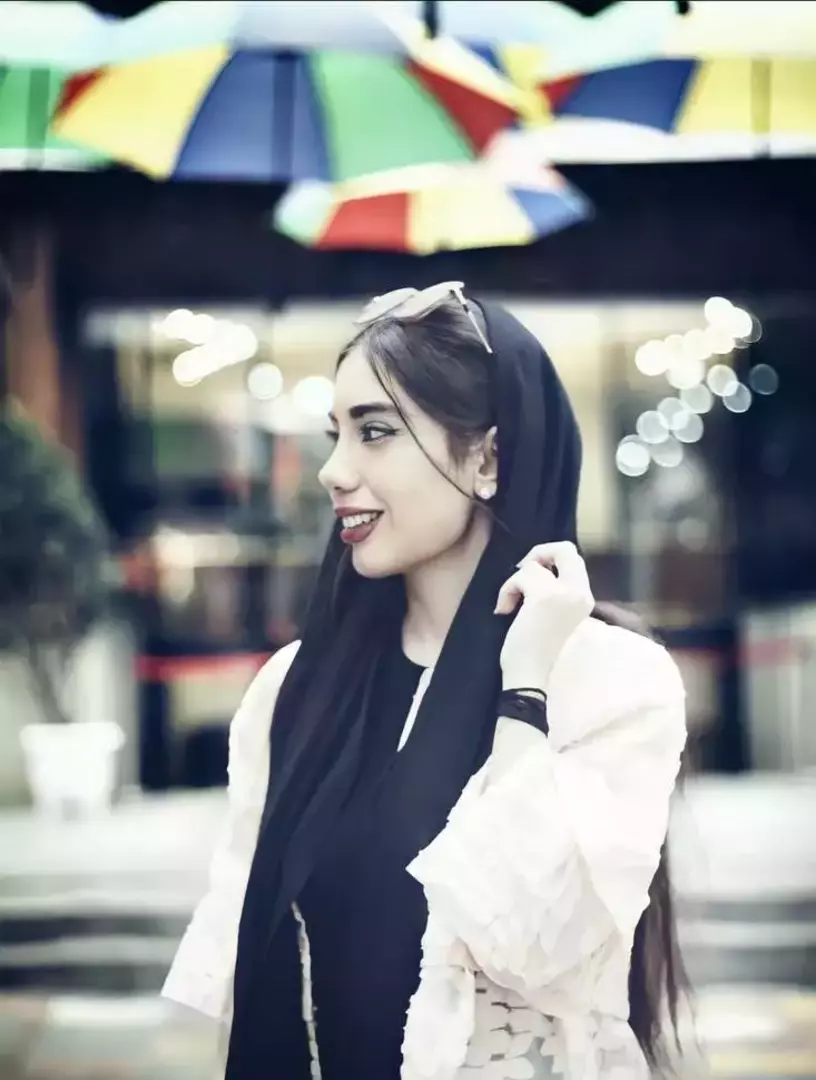 عکاسی چهره - پروفایل از مریم  زمانی