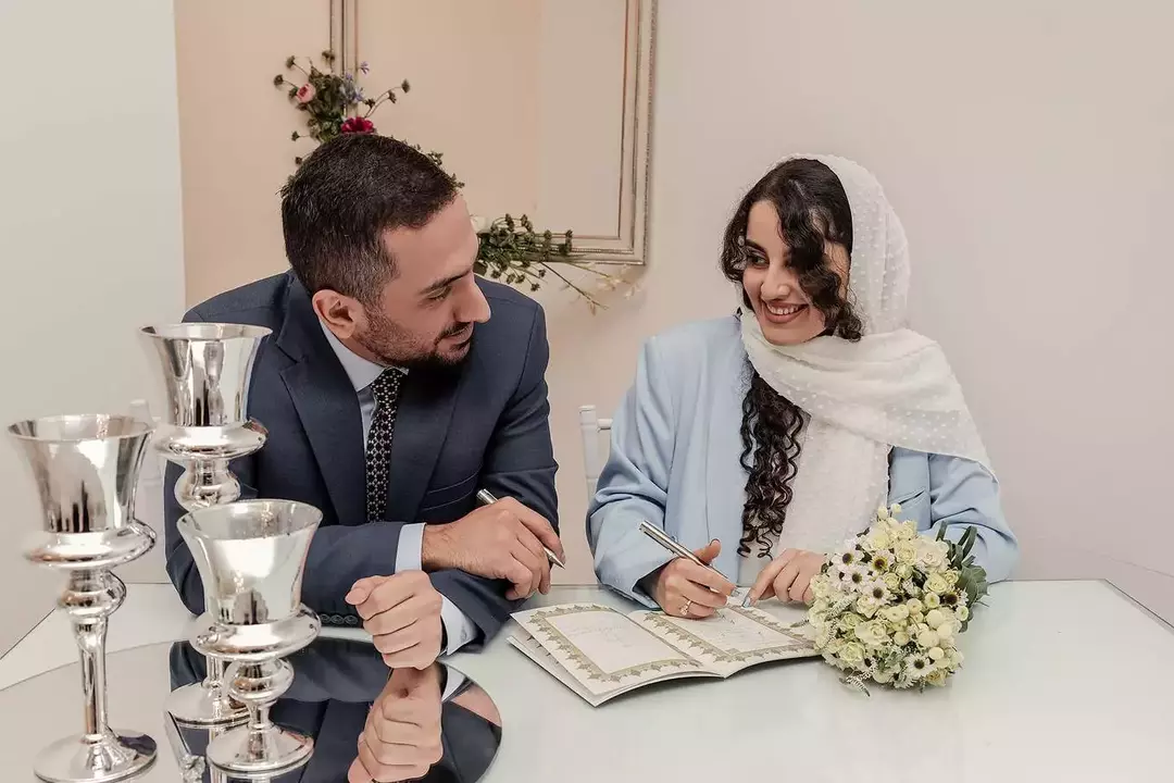 نمونه کار از محدثه پرمون