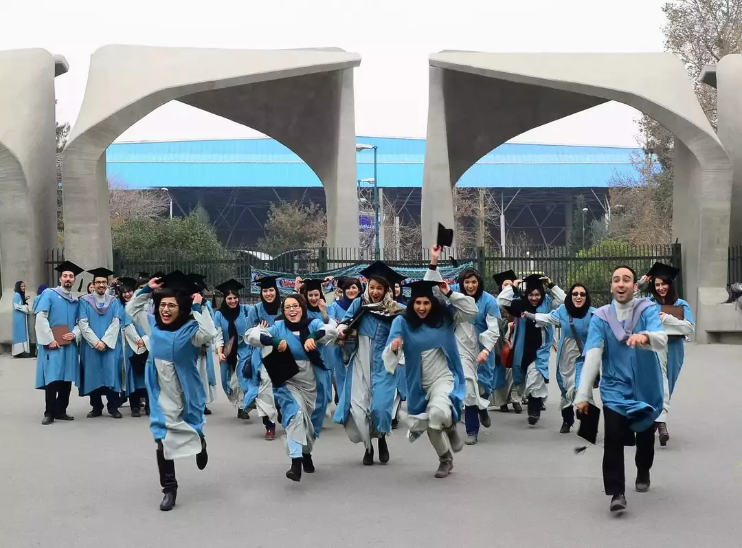 نمونه کار عکاسی فارغ التحصیلی توسط محمدی ثمر که در تاریخ 1397-06-19 ** دوشنبه  **  ساعت 11:14PM بارگذاری شده است.
