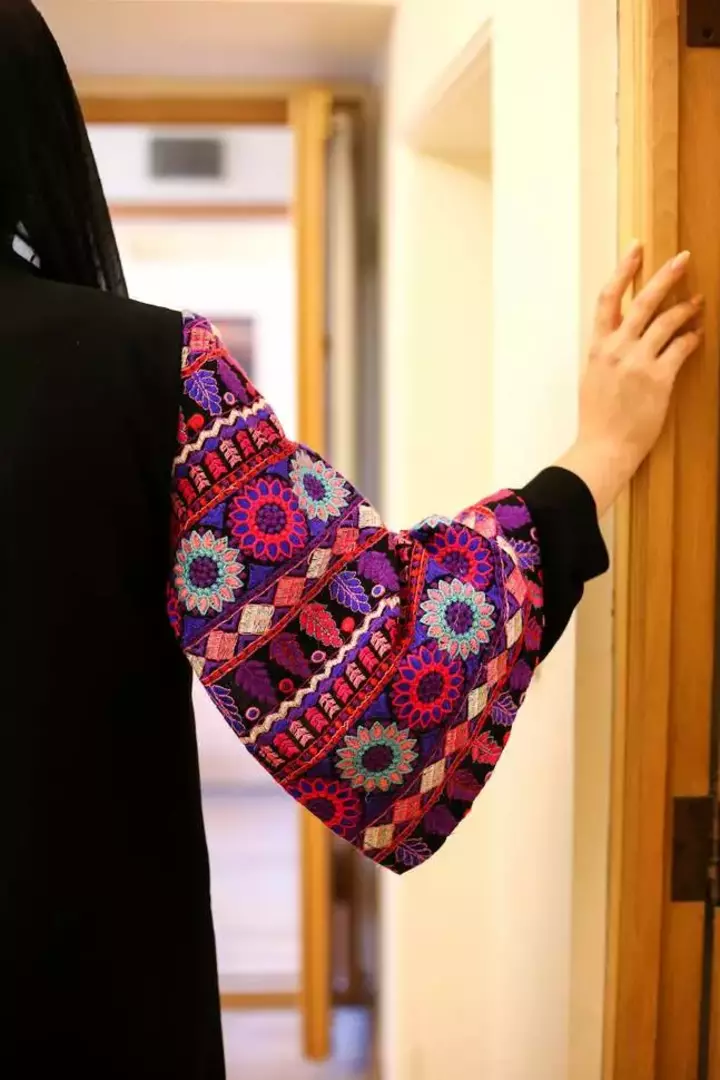 نمونه کار عکاسی مدلینگ ، پوشاک و لباس توسط میرزایی که در تاریخ 1400-08-30 ** یک‌شنبه  **  ساعت 12:43AM بارگذاری شده است.