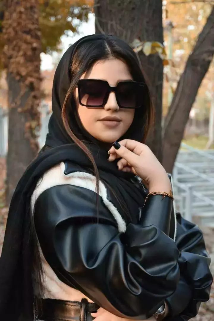 نمونه کار از نیلوفر رمضانی