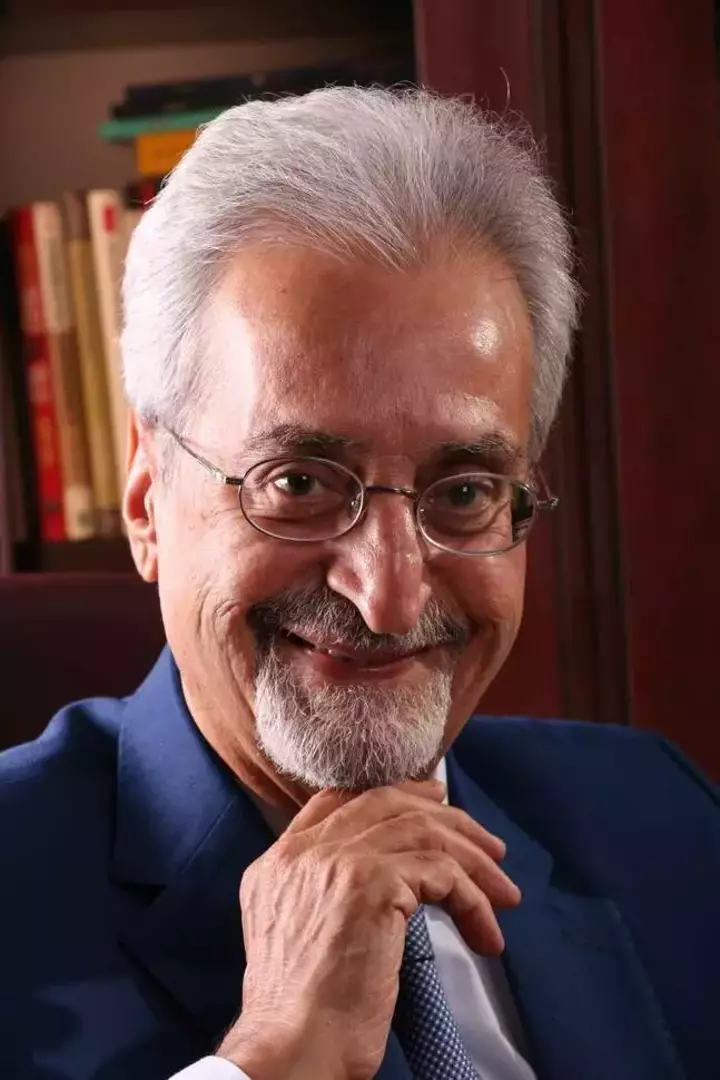 نمونه کار عکاسی چهره - پروفایل توسط حسینی که در تاریخ 1400-12-07 ** شنبه  **  ساعت 05:27PM بارگذاری شده است.
