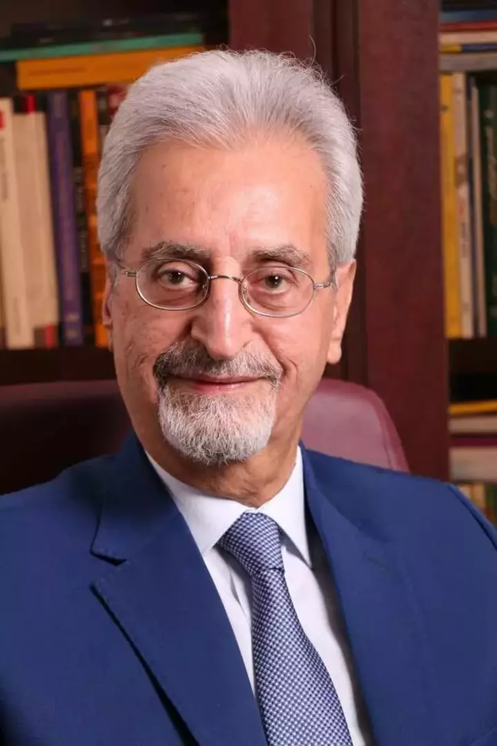 نمونه کار عکاسی چهره - پروفایل توسط حسینی که در تاریخ 1400-12-07 ** شنبه  **  ساعت 05:27PM بارگذاری شده است.
