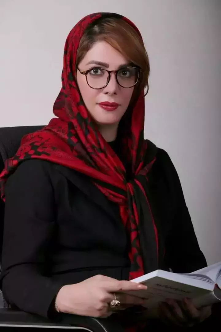نمونه کار عکاسی پرتره سازمانی توسط حسینی که در تاریخ 1400-12-07 ** شنبه  **  ساعت 05:36PM بارگذاری شده است.