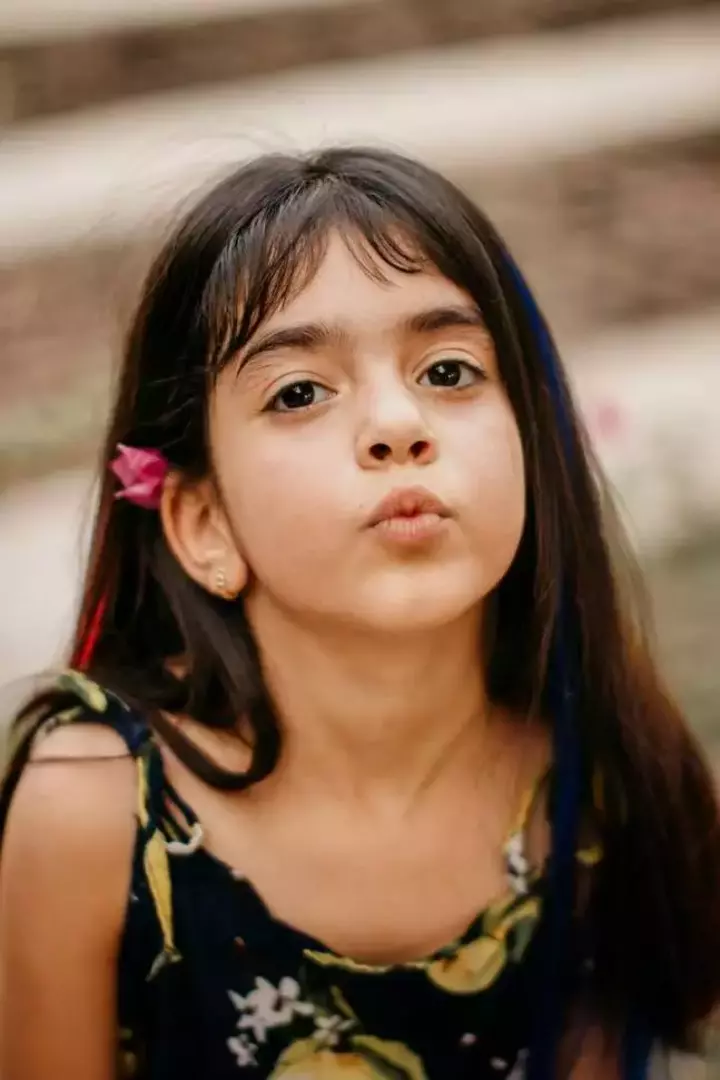 عکاسی کودک از محدثه, آلبوغبیش