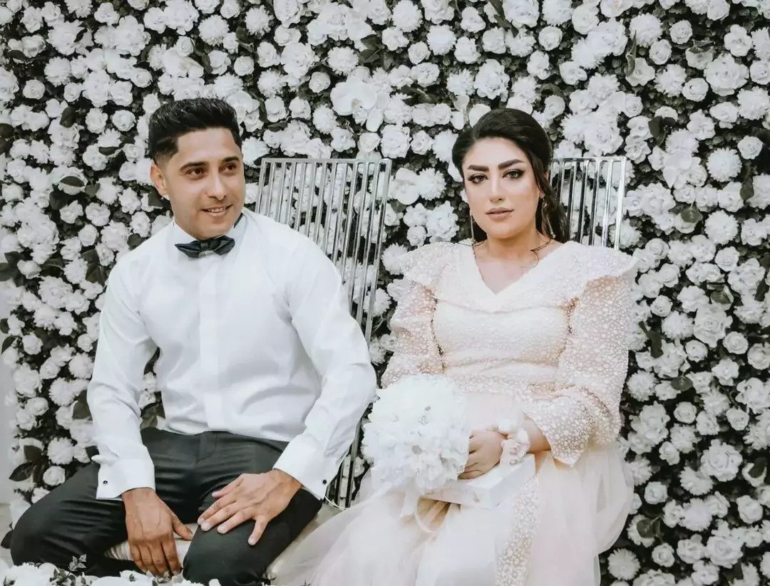 عکاسی عقد و عروسی از محدثه, آلبوغبیش