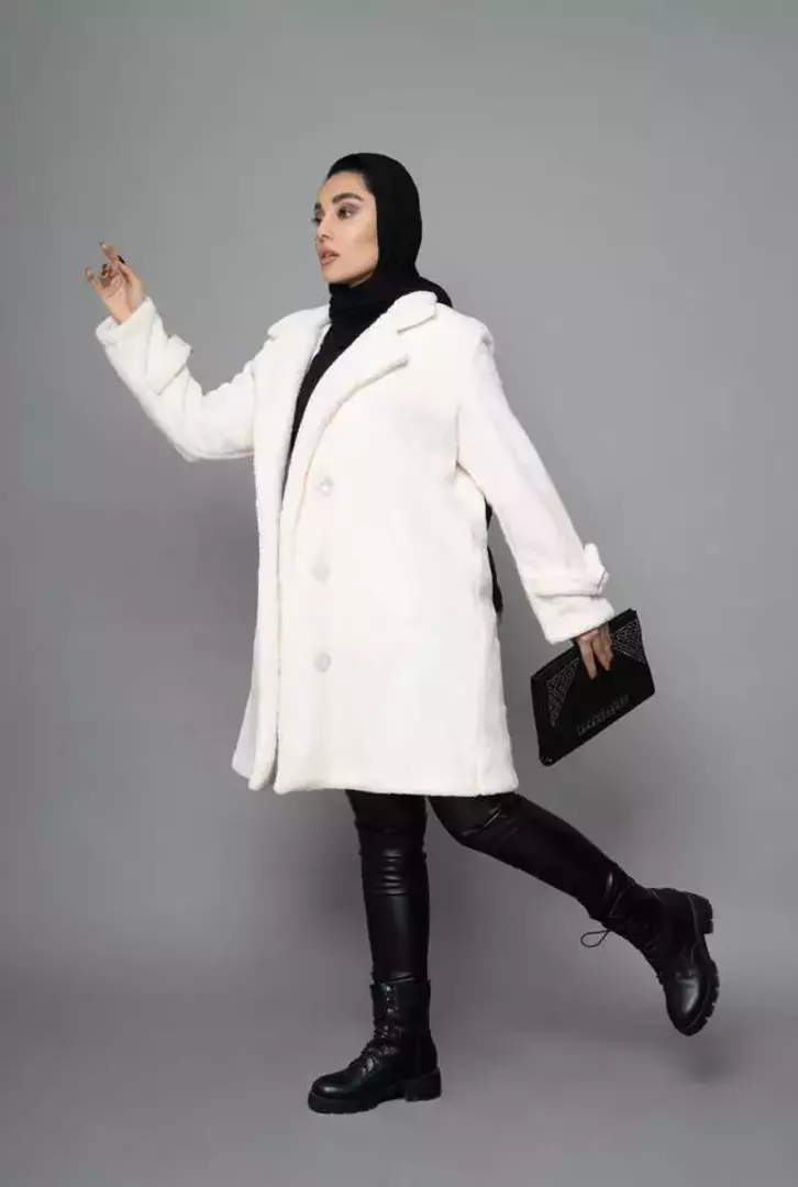 نمونه کار عکاسی مدلینگ ، پوشاک و لباس توسط ایزدپور  که در تاریخ 1401-02-13 ** سه‌شنبه  **  ساعت 09:33PM بارگذاری شده است.