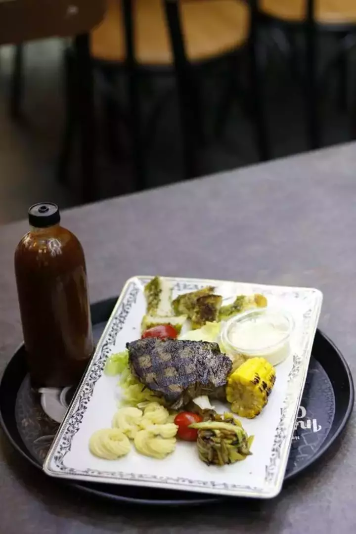 نمونه کار عکاسی تبلیغاتی غذا توسط توکلی که در تاریخ 1401-03-01 ** یک‌شنبه  **  ساعت 10:07PM بارگذاری شده است.