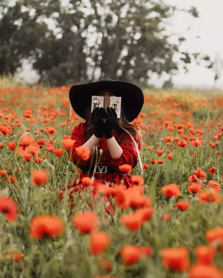 نمونه کار از رومینا احمدیان