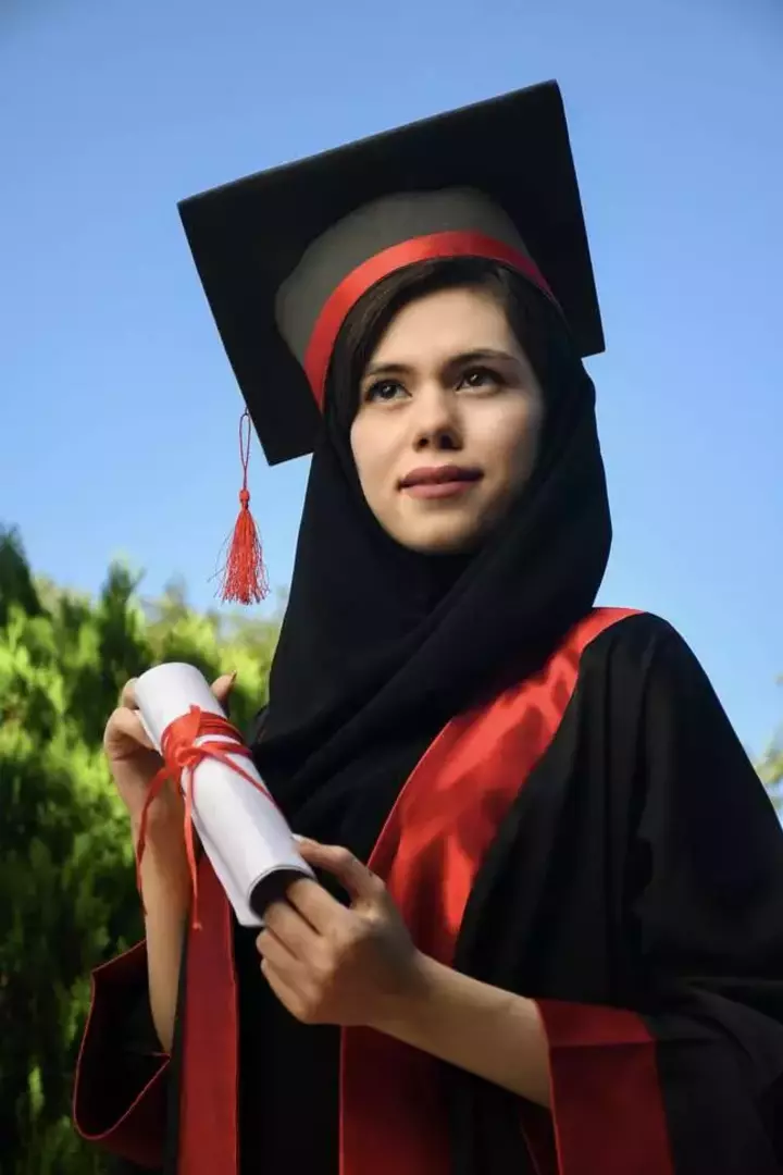 نمونه کار عکاسی فارغ التحصیلی توسط گل زاری که در تاریخ 1401-03-06 ** جمعه  **  ساعت 09:11PM بارگذاری شده است.