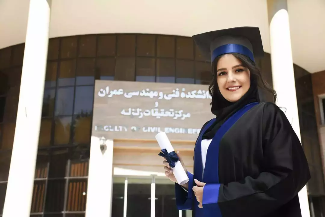 نمونه کار عکاسی فارغ التحصیلی توسط گل زاری که در تاریخ 1401-03-06 ** جمعه  **  ساعت 09:12PM بارگذاری شده است.