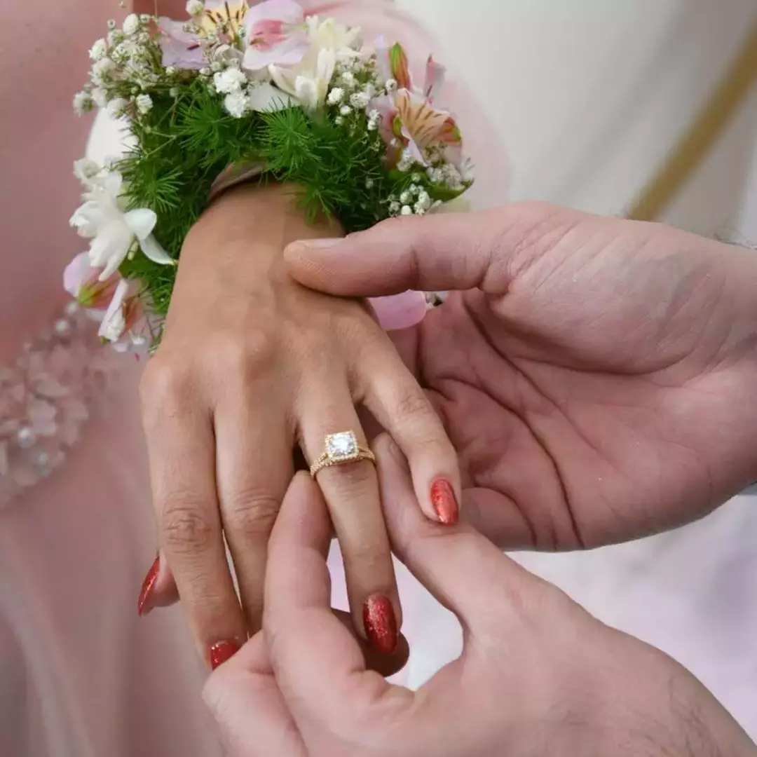 نمونه کار عکاسی عقد، عروسی و فرمالیته توسط محمدزاده که در تاریخ 1401-03-29 ** یک‌شنبه  **  ساعت 02:08PM بارگذاری شده است.