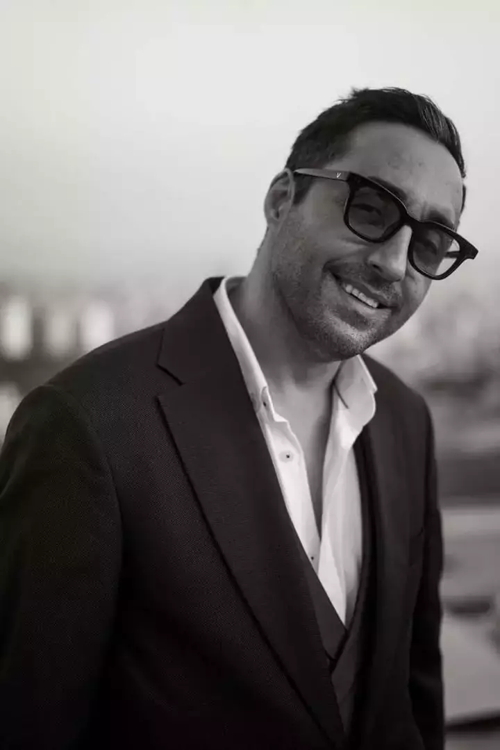 نمونه کار از نیما میرزاخانی