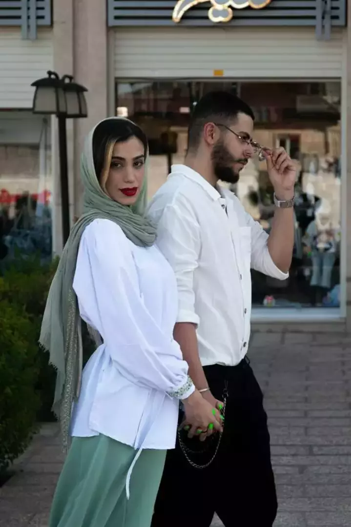 نمونه کار عکاسی زوج و سالگرد توسط مخدومی که در تاریخ 1401-05-31 ** دوشنبه  **  ساعت 05:25PM بارگذاری شده است.