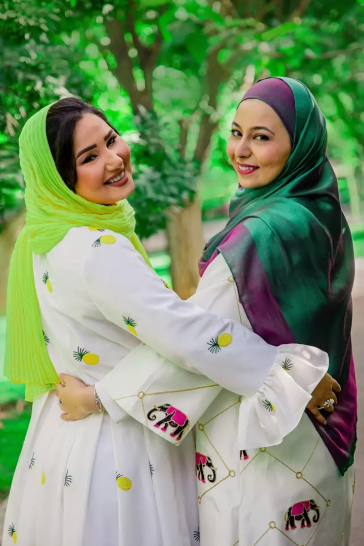 نمونه کار از ریحانه, عسگری