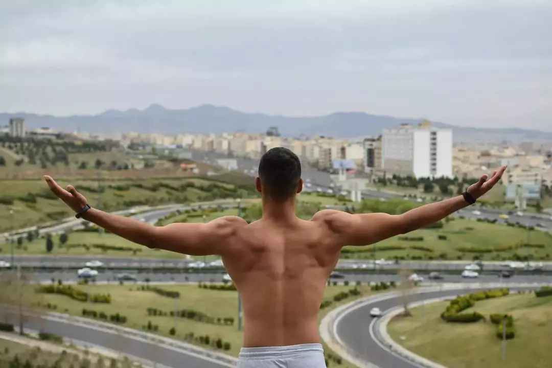 نمونه کار از داریوش عزیزی