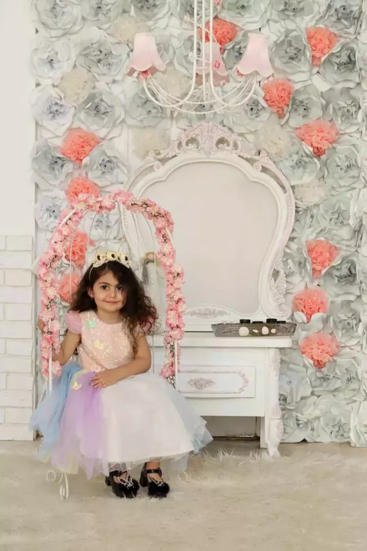 نمونه کار از لیلی محبی