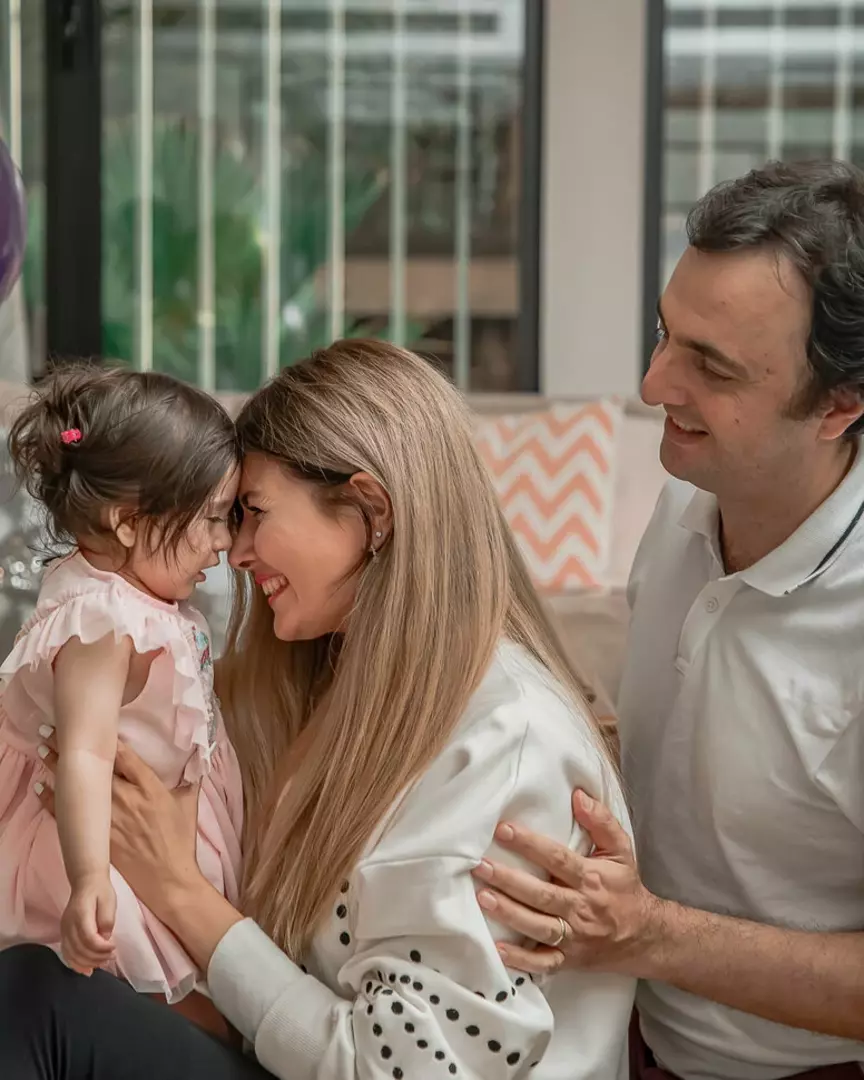 نمونه کار عکاسی خانوادگی توسط عسگری که در تاریخ 1401-09-13 ** یک‌شنبه  **  ساعت 02:20PM بارگذاری شده است.