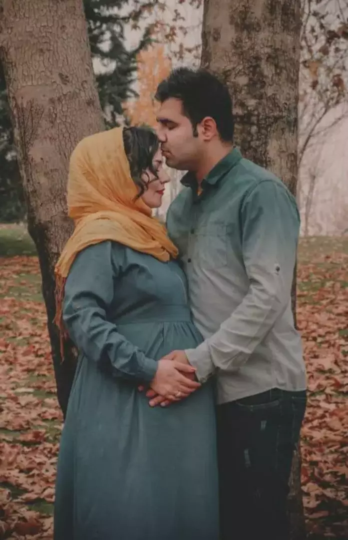 نمونه کار عکاسی زوج و سالگرد توسط رشیدی پناه که در تاریخ 1401-09-27 ** یک‌شنبه  **  ساعت 12:51PM بارگذاری شده است.