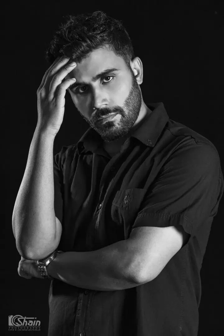 عکاسی چهره - پروفایل از پروانه خدامی