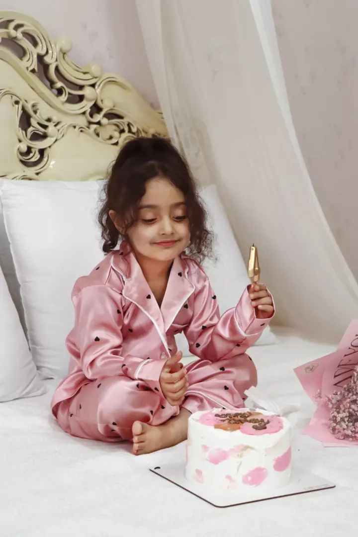 نمونه کار از مهدیس قهاری