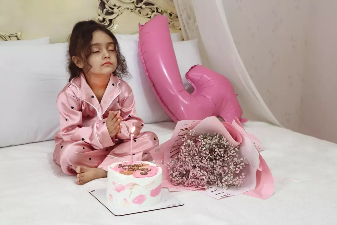 نمونه کار از مهدیس قهاری