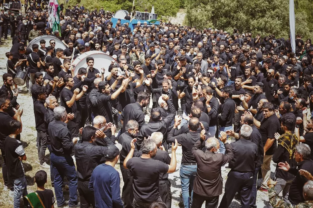 نمونه کار عکاسی مذهبی توسط نوروزی  که در تاریخ 1401-11-21 ** جمعه  **  ساعت 12:55AM بارگذاری شده است.