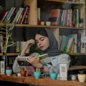 ژست عکس دخترانه / زنانه
