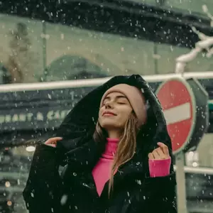 ژست عکس دخترانه / زنانه