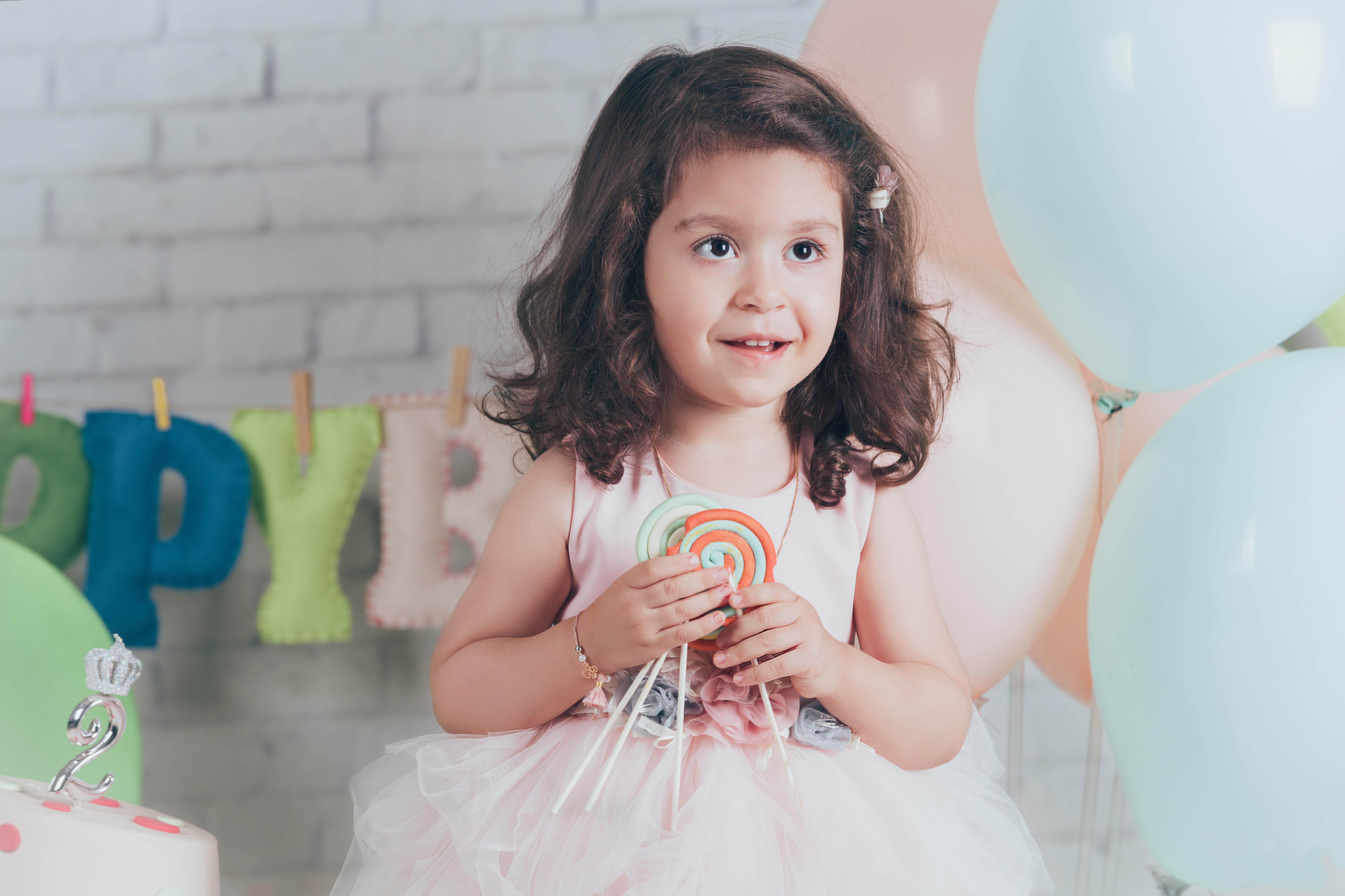 ژست عکس کودک