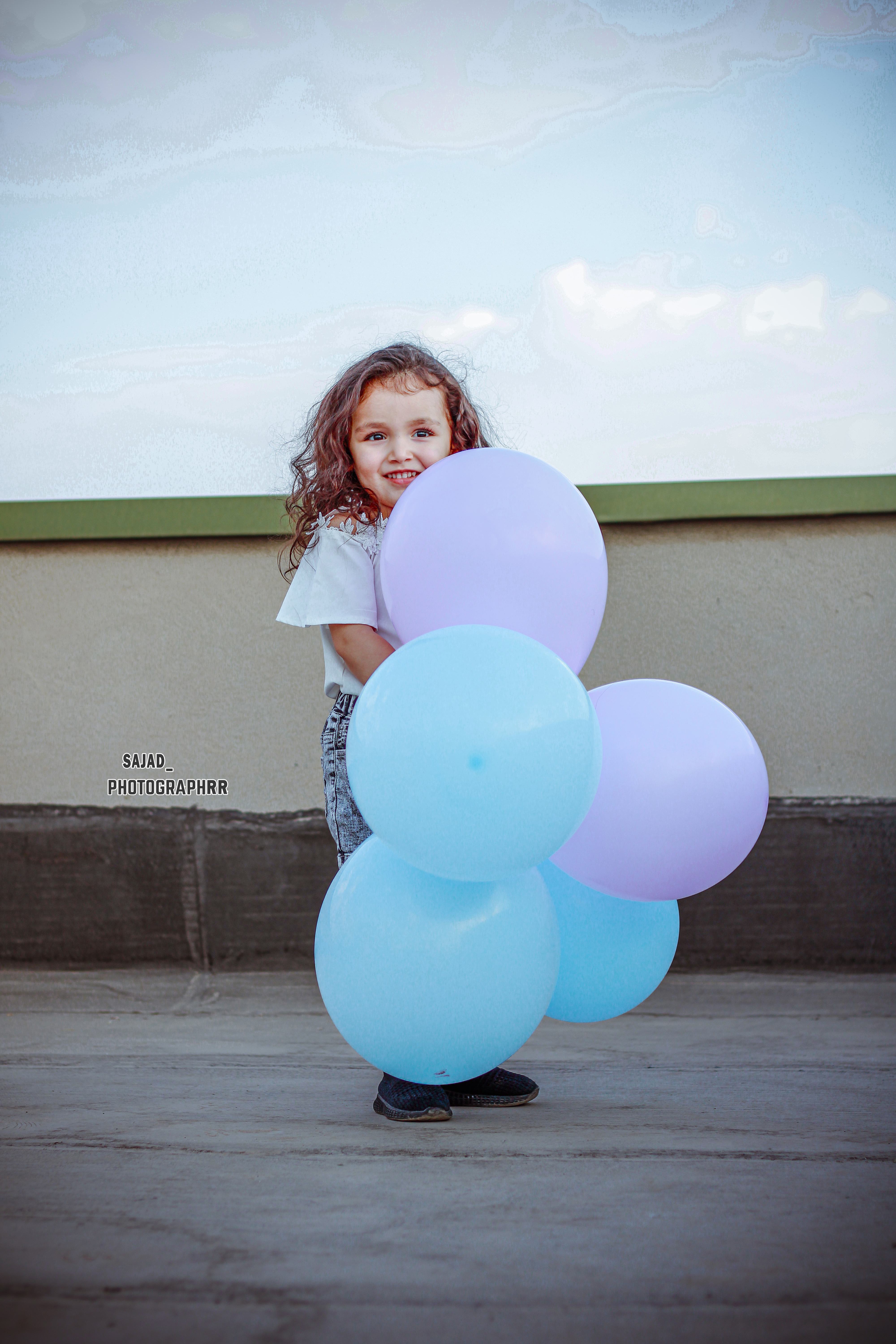 ژست عکس کودک