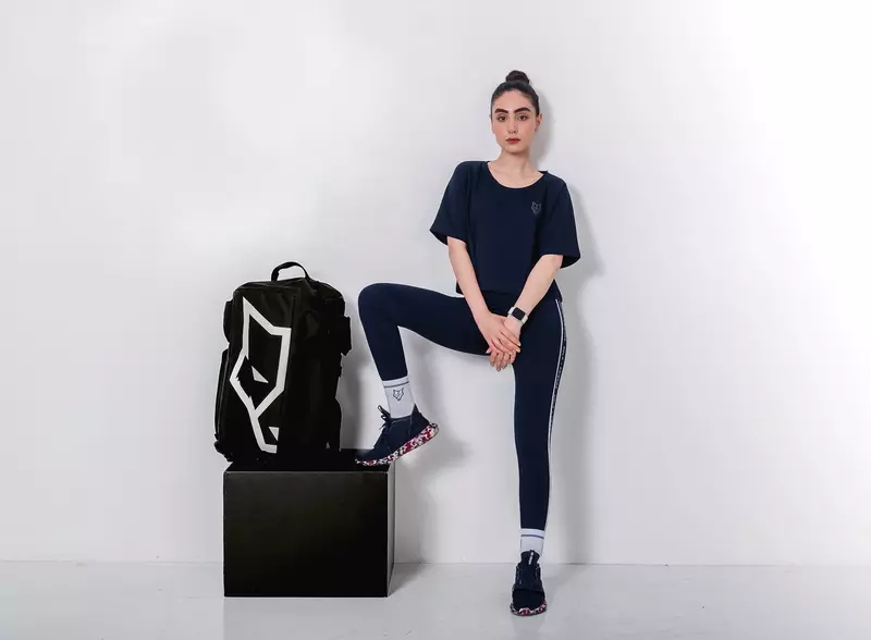 نمونه کار از بهزاد, ایازلو
